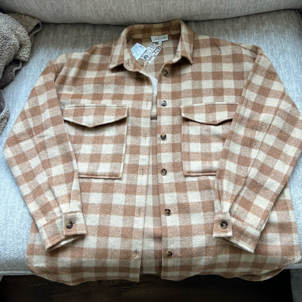 Soft flannel shirt. Size small